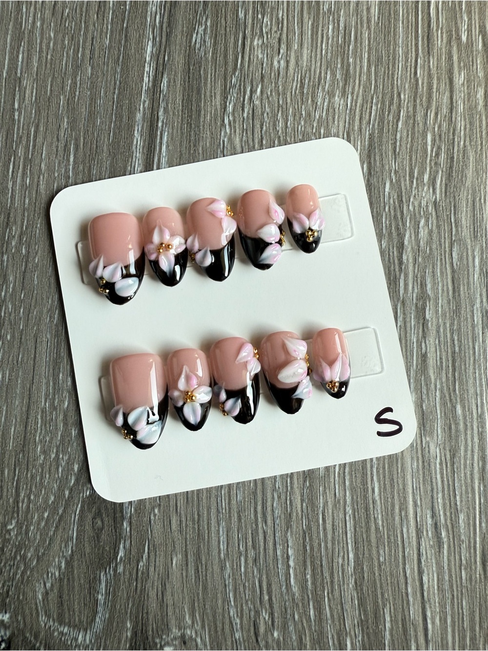 Elegant Floral Press-On Nails with Black Tips